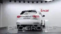 2017 Maserati LEVANTE