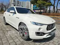 2017 Maserati LEVANTE
