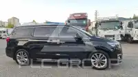 2017 KIA Carnival