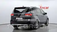 2017 KIA Carnival