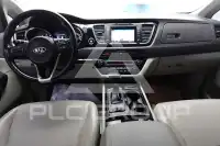 2017 KIA Carnival