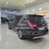2017 KIA Carnival