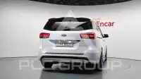 2017 KIA Carnival