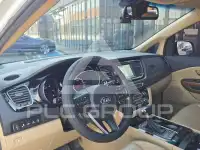 2017 KIA Carnival