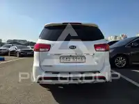 2017 KIA Carnival