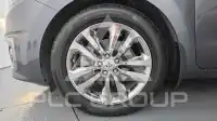 2017 KIA Carnival