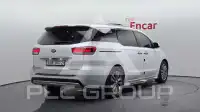 2017 KIA Carnival