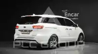2017 KIA Carnival