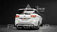 2017 KIA Carnival