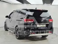 2017 KIA Carnival