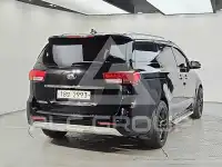 2017 KIA Carnival