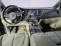 2017 KIA Carnival