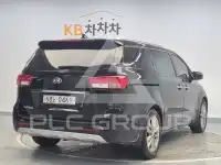 2017 KIA Carnival