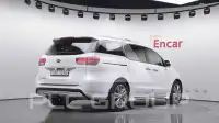 2017 KIA Carnival
