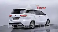 2017 KIA Carnival