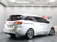 2017 KIA Carnival