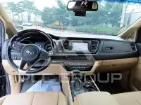 2017 KIA Carnival