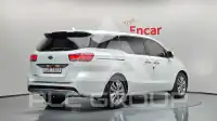2017 KIA Carnival