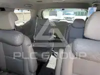 2017 KIA Carnival