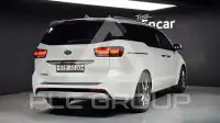2017 KIA Carnival
