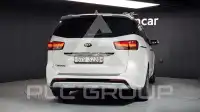 2017 KIA Carnival
