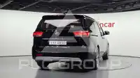 2017 KIA Carnival