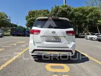 2017 KIA Carnival