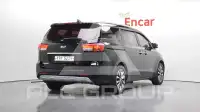 2017 KIA Carnival