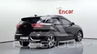 2017 KIA Niro