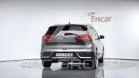 2017 KIA Niro