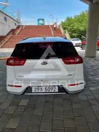 2017 KIA Niro