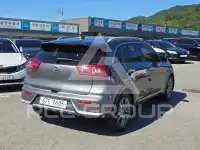 2017 KIA Niro