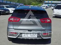 2017 KIA Niro