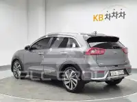 2017 KIA Niro