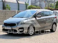 2017 KIA Carens