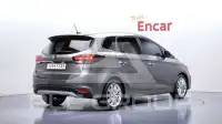 2017 KIA Carens