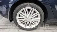 2017 KIA Carens