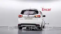 2017 KIA Carens
