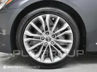2017 Genesis G80