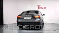 2017 Genesis G80