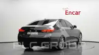 2017 Genesis G80