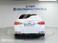 2017 Genesis G80