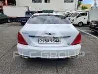 2017 Genesis G90