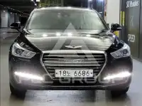 2017 Genesis G90