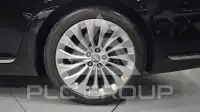 2017 Genesis G90
