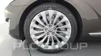 2017 Genesis G90