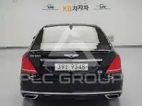 2017 Genesis G90