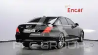 2017 Genesis G90