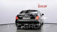 2017 Genesis G90