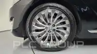 2017 Genesis G90